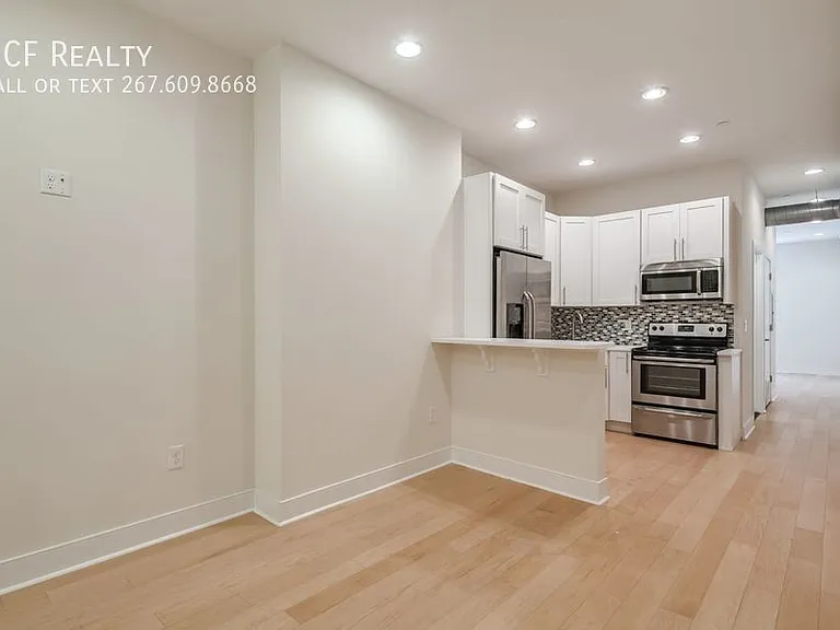 1305 Locust St #2B — Photo 3