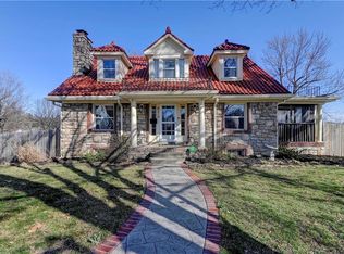 8219 Kenwood Ave, Kansas City, MO 64131