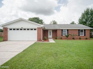 5756 Dove Dr, Pace, FL 32571