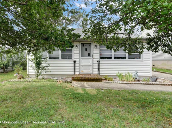 2225 Laurel Drive, Point Pleasant, NJ 08742