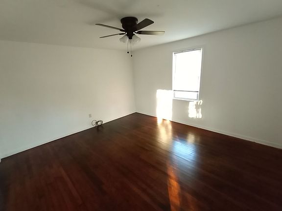 5th image of 840 Orville Ave #1