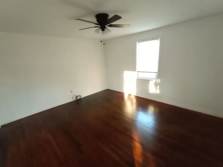 840 Orville Ave — Photo 5