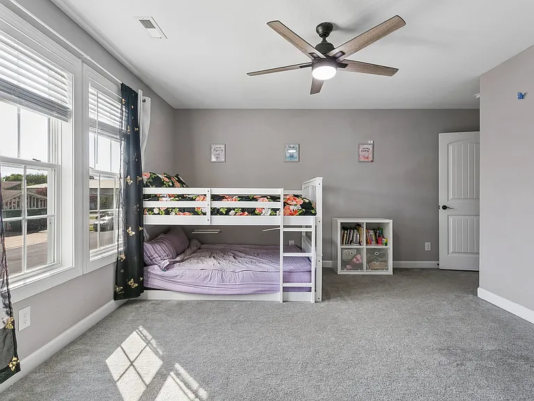 367 Poplar Ave — Photo 44