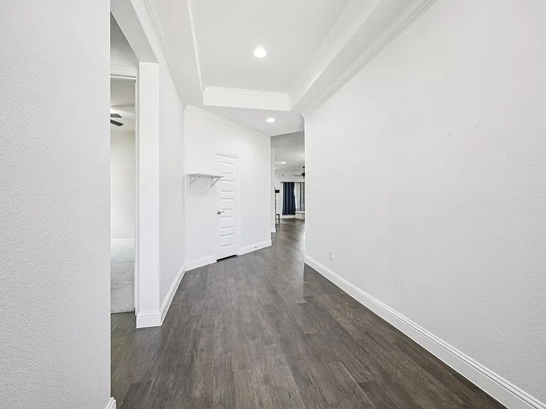 3201 Velma Ln — Photo 7