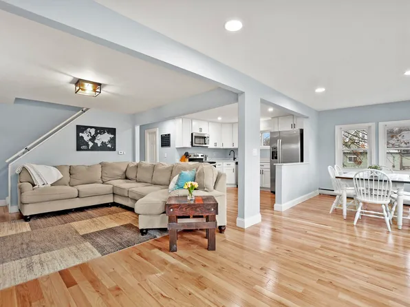 46 Alpheus Street, Manchester, NH 03103