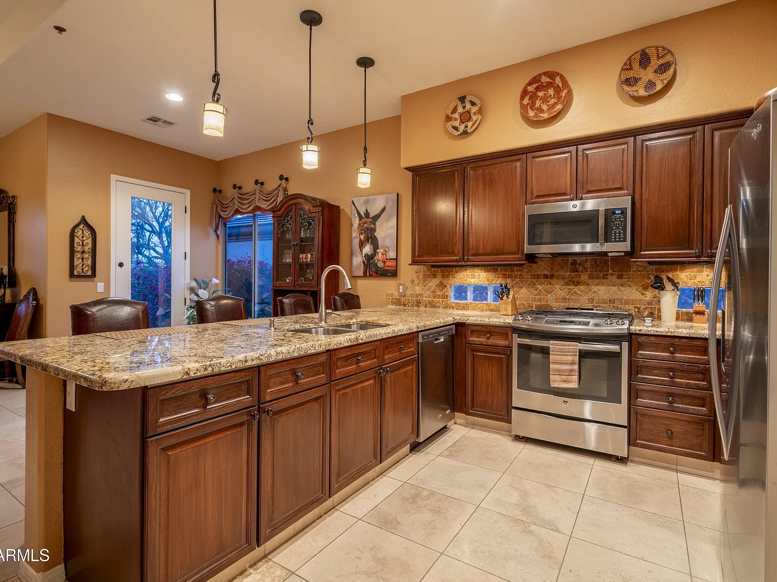 2 bed, 2.0 bath, 2043 sqft, $3,500 — Photo 2