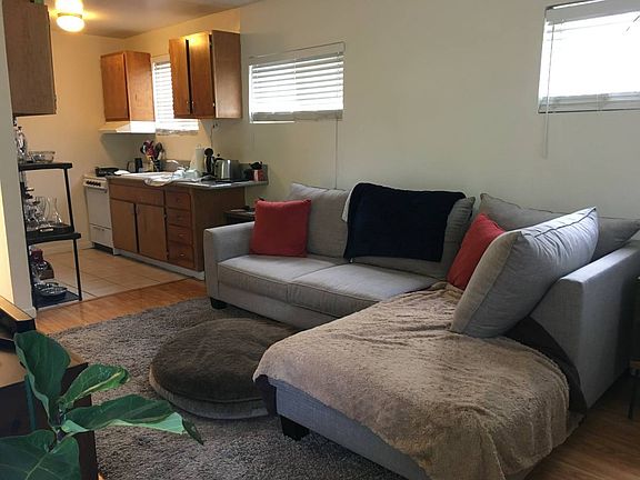 4th image of 1631 Michigan Ave #1/2