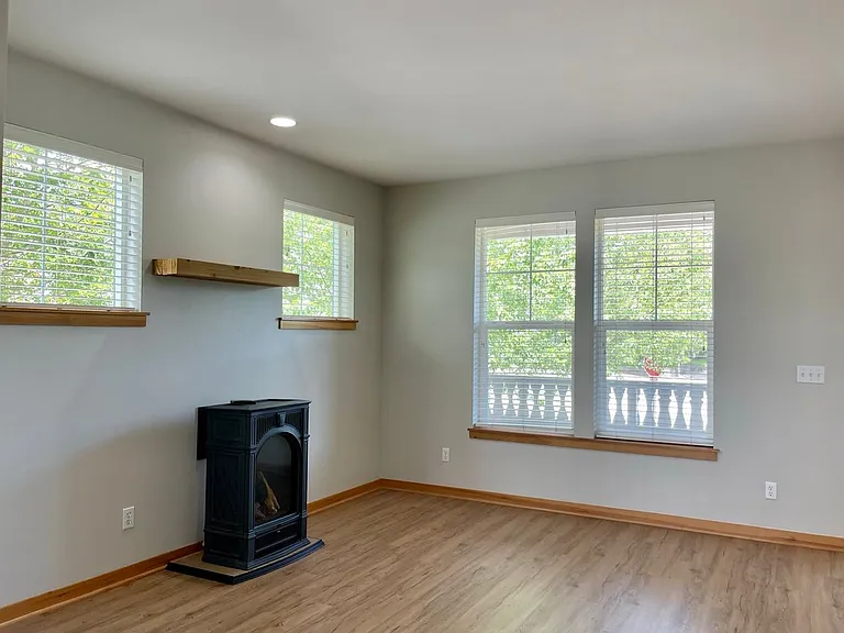 19367 Gadwall Ln NE — Photo 5