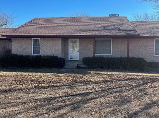 1012 Cowling Rd, Sanger, TX 76266