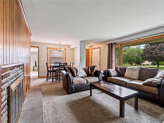 5th image of 496 Parkway Blvd