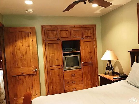 5th image of 4620 Vail Racquet Club Dr #8