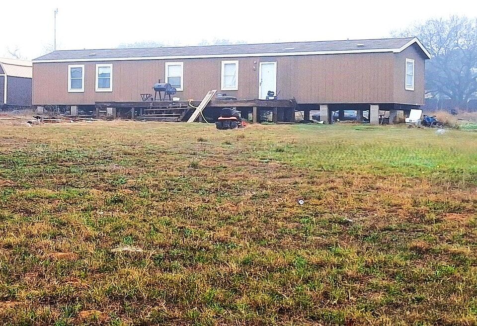 1st image of 17845 Luckey Rd #2