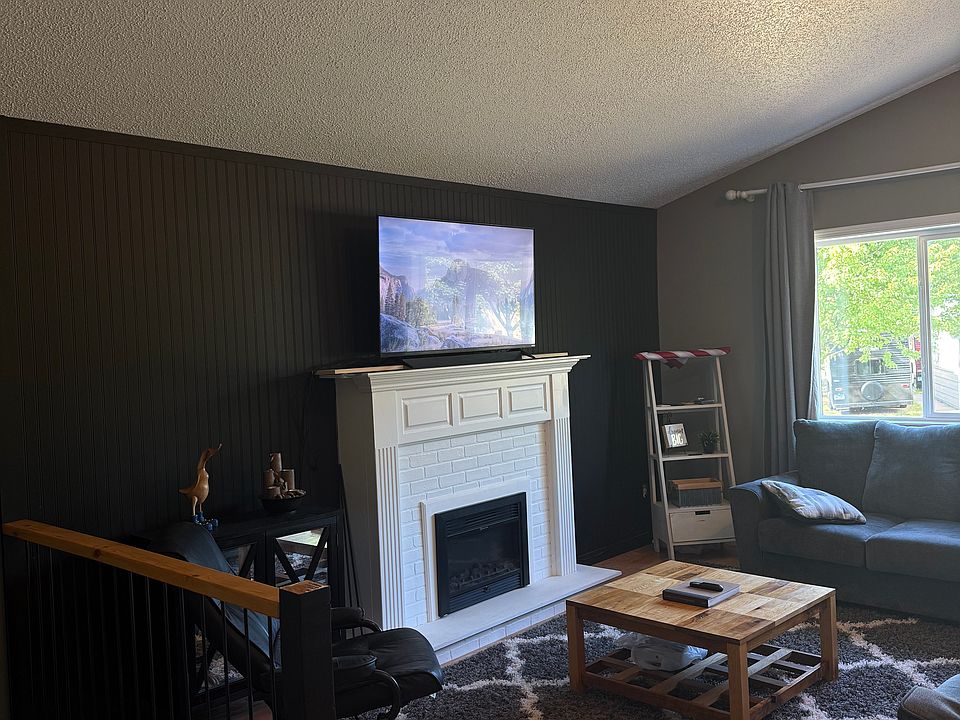1st image of 12465 Riley Ave