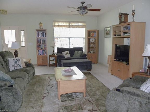 5th image of 5901 Echingham Dr