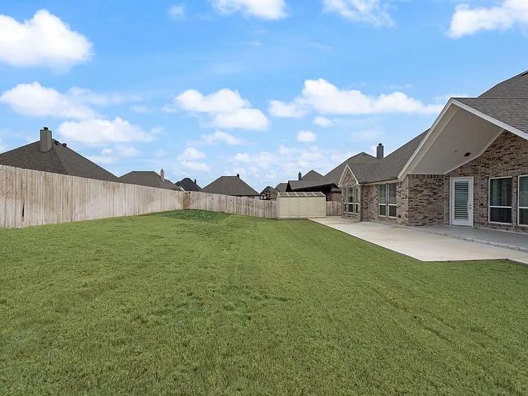 1424 Silent Springs Dr — Photo 33