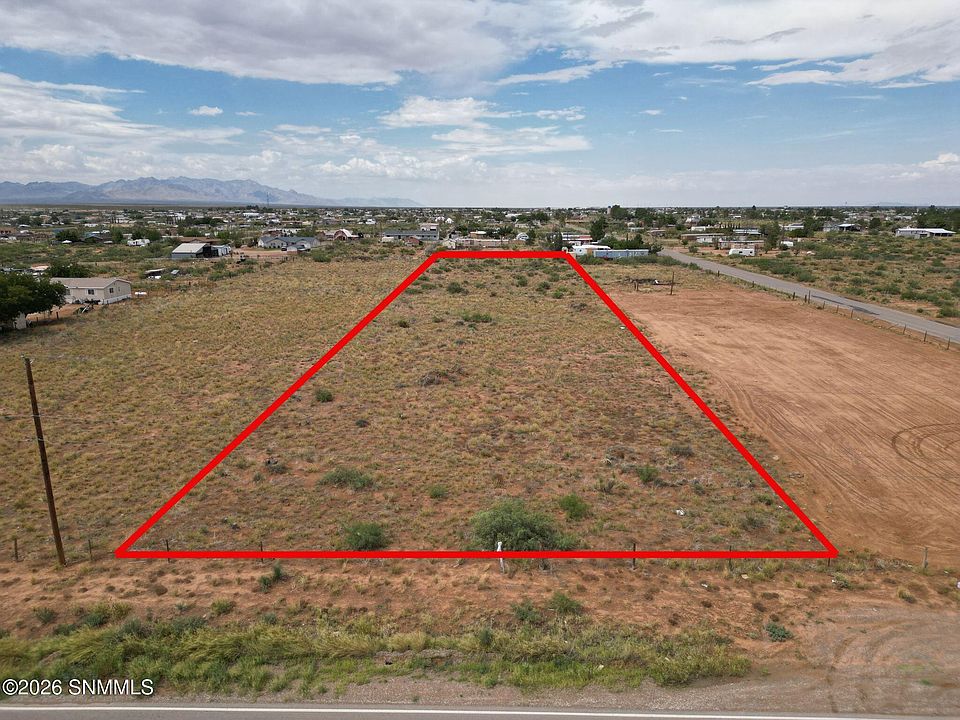 1st image of 568 E Oasis Dr