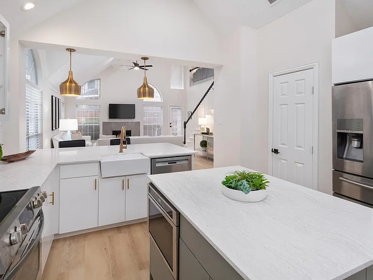 14604 Hemingway Ct — Photo 4