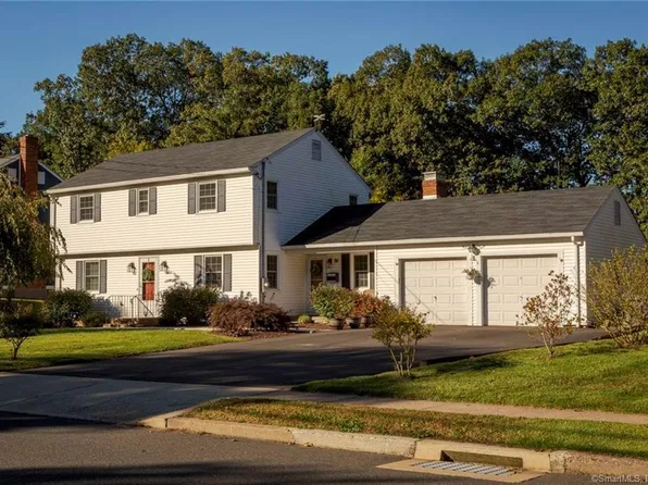 74 Kennedy Road, Manchester, CT 06042