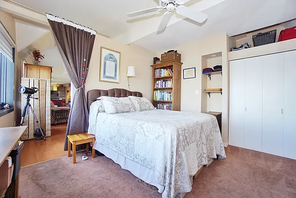 Sold by R New York | media 36