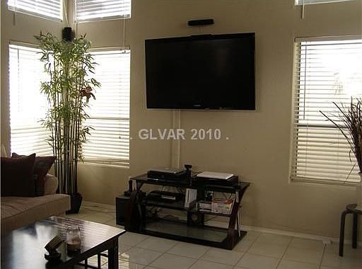3rd image of 8432 Green Cedar Dr
