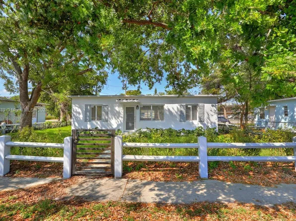 3530 S Douglas Rd, Miami, FL 33133