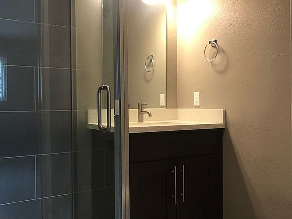 2nd image of 4647 Alabama St APT 05