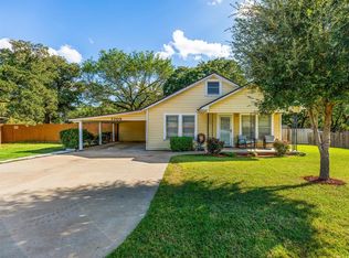 7209 Navajo Trl, Lake Worth, TX 76135