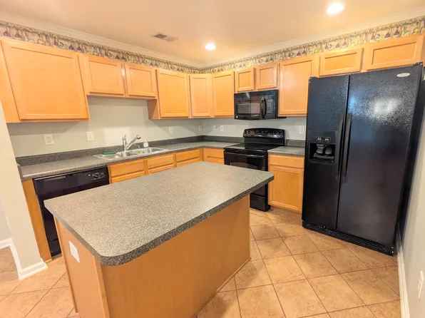 7104 W Friendly Ave Unit 103, Greensboro, NC 27410