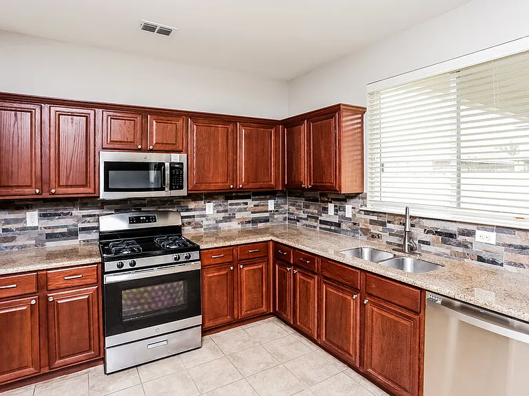 5000 Caraway Dr — Photo 6