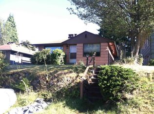 1207 NE 98th St, Seattle, WA 98115