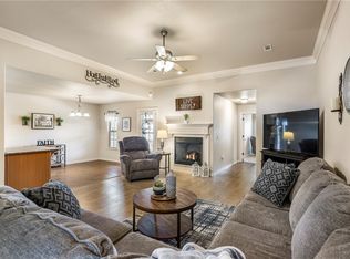 1360 Shook Dr, Cave Springs, AR 72718