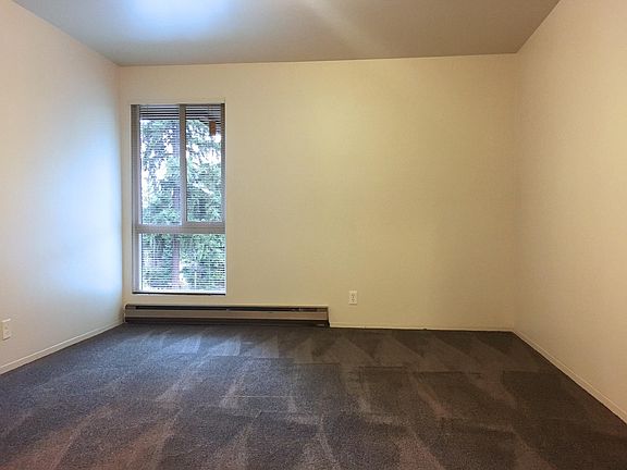 5th image of 12520 Roosevelt Way NE APT 203