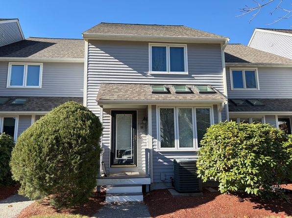 106 Maple Brook Rd UNIT 106