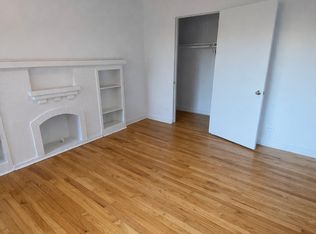 7147 S Constance Ave #2E, Chicago, IL 60649