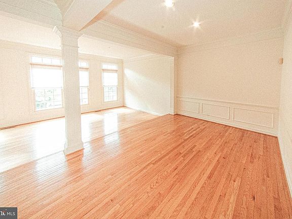 3rd image of 13308 Sunny Brooke Pl