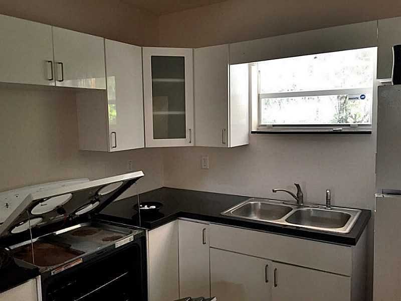 1st image of 920 NE 141st St