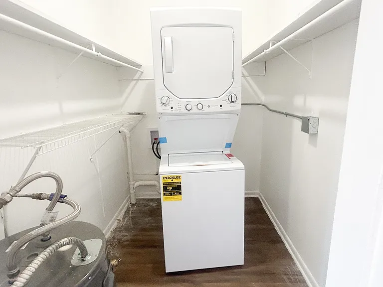 2014 Linden Ave #6 — Photo 3