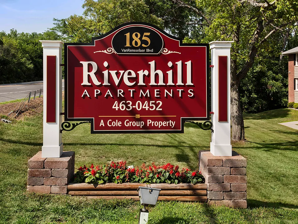 Riverhill Apartments
