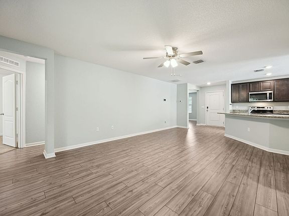 3rd image of 77436 Lumber Creek Blvd
