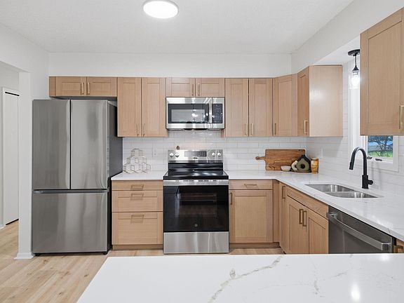3rd image of 3910 65th St E