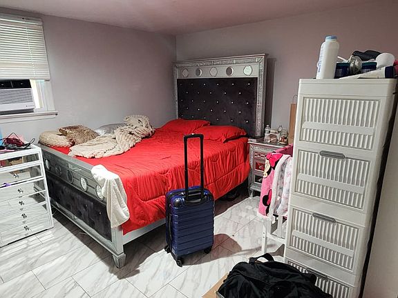 5th image of 7 E Gibbons St #1