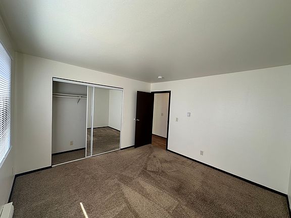 5th image of 841-843 Eastern Ave #1
