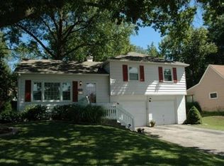 7224 W 89th Ter, Overland Park, KS 66212