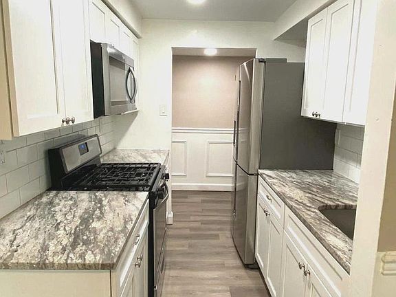 3rd image of 110 Byberry Rd APT E2