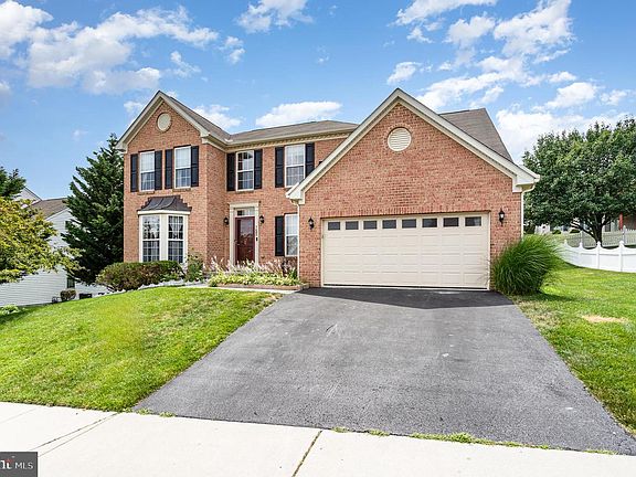 3rd image of 7485 Seneca Ridge Dr