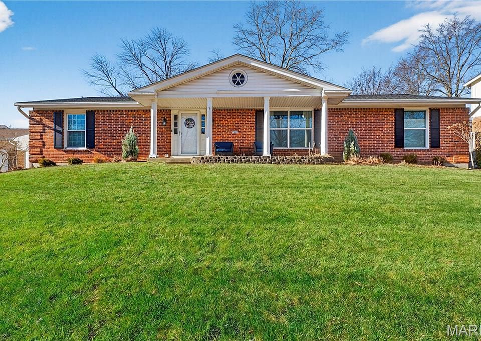 1st image of 309 Wildbrier Dr