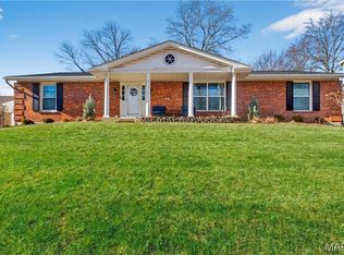 309 Wildbrier Dr, Ballwin, MO 63011