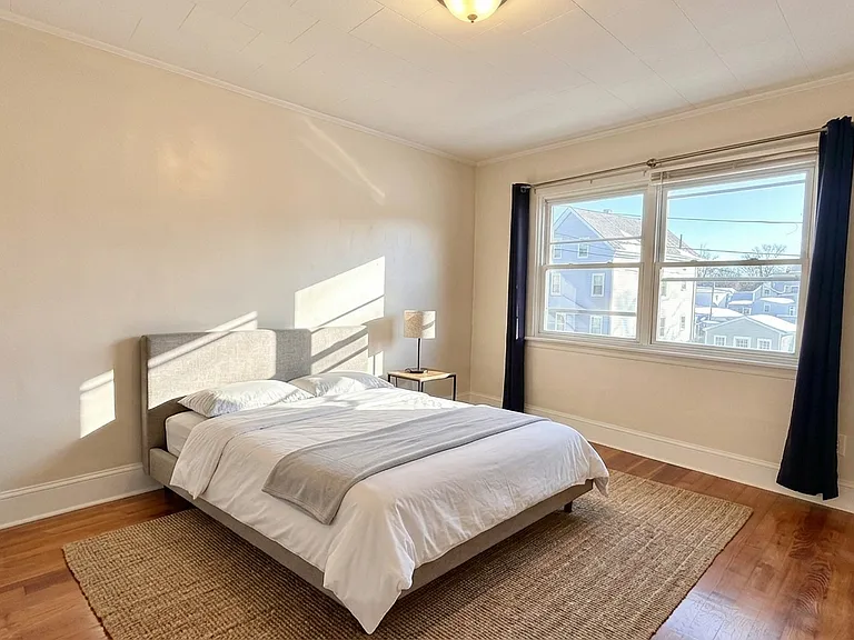 45 Slater St #A — Photo 4