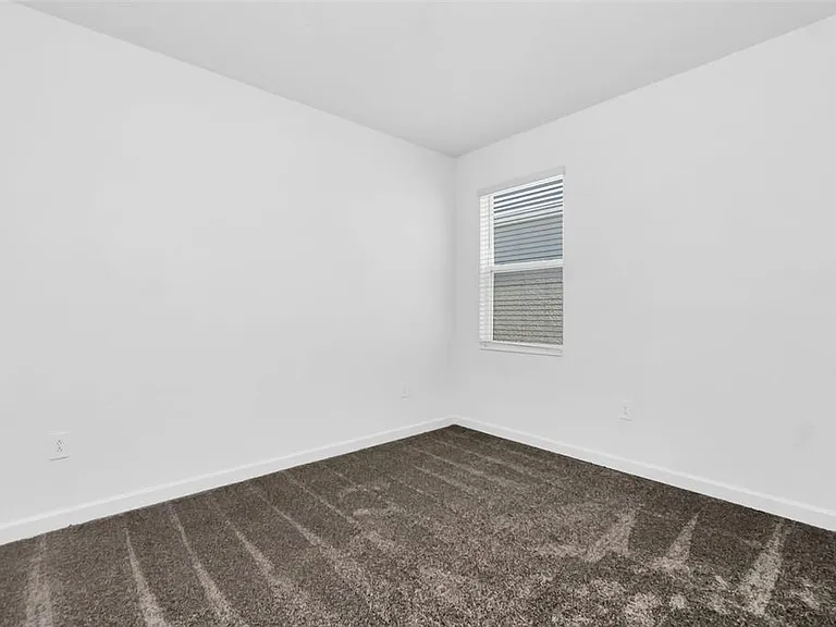5768 Stephens Rd — Photo 35