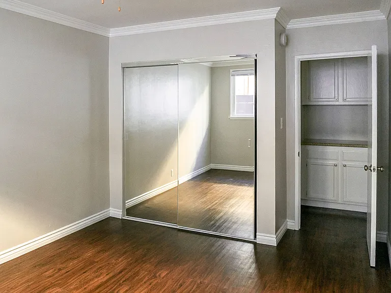 7510 Hollywood Blvd. Apartments — Photo 10
